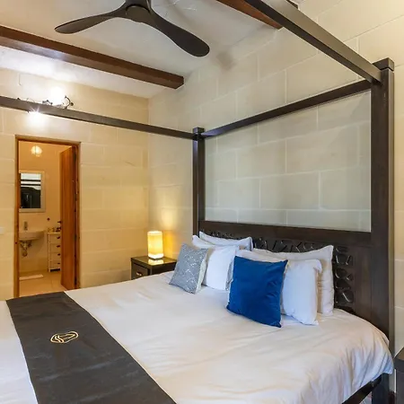 Ferienhaus Dionisia Gozitan And Pool Gozo - Happy Ghammar