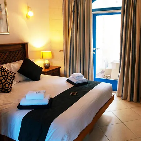 Prázdninový dům Dionisia Gozitan And Pool Gozo - Happy Ghammar