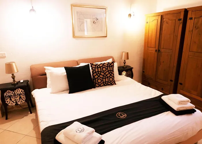 Dionisia Gozitan And Pool - Happy Vakantiehuis *