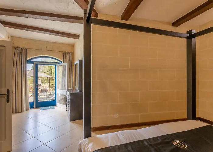 Dionisia Gozitan And Pool - Happy Vakantiehuis *