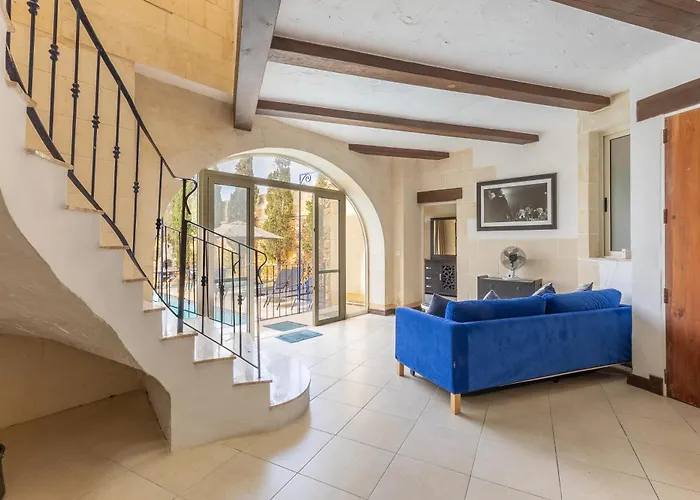 Dionisia Gozitan And Pool - Happy *