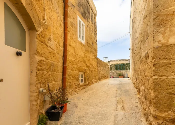 Vakantiehuis Dionisia Gozitan And Pool - Happy