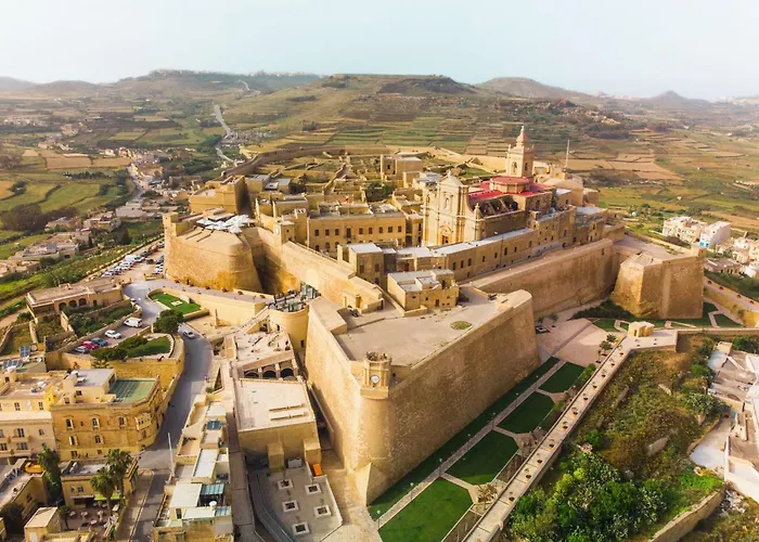 Dionisia Gozitan And Pool - Happy * Ghammar